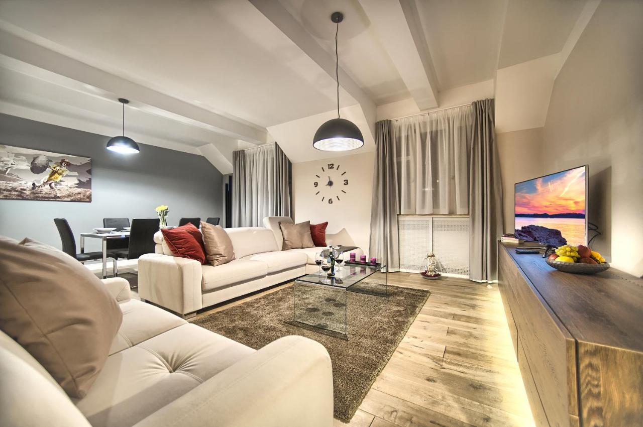 Exclusive 2 Bedroom Apartment Old Town - 2 Baths, Balcony And View - By Prague City Apartments Kültér fotó